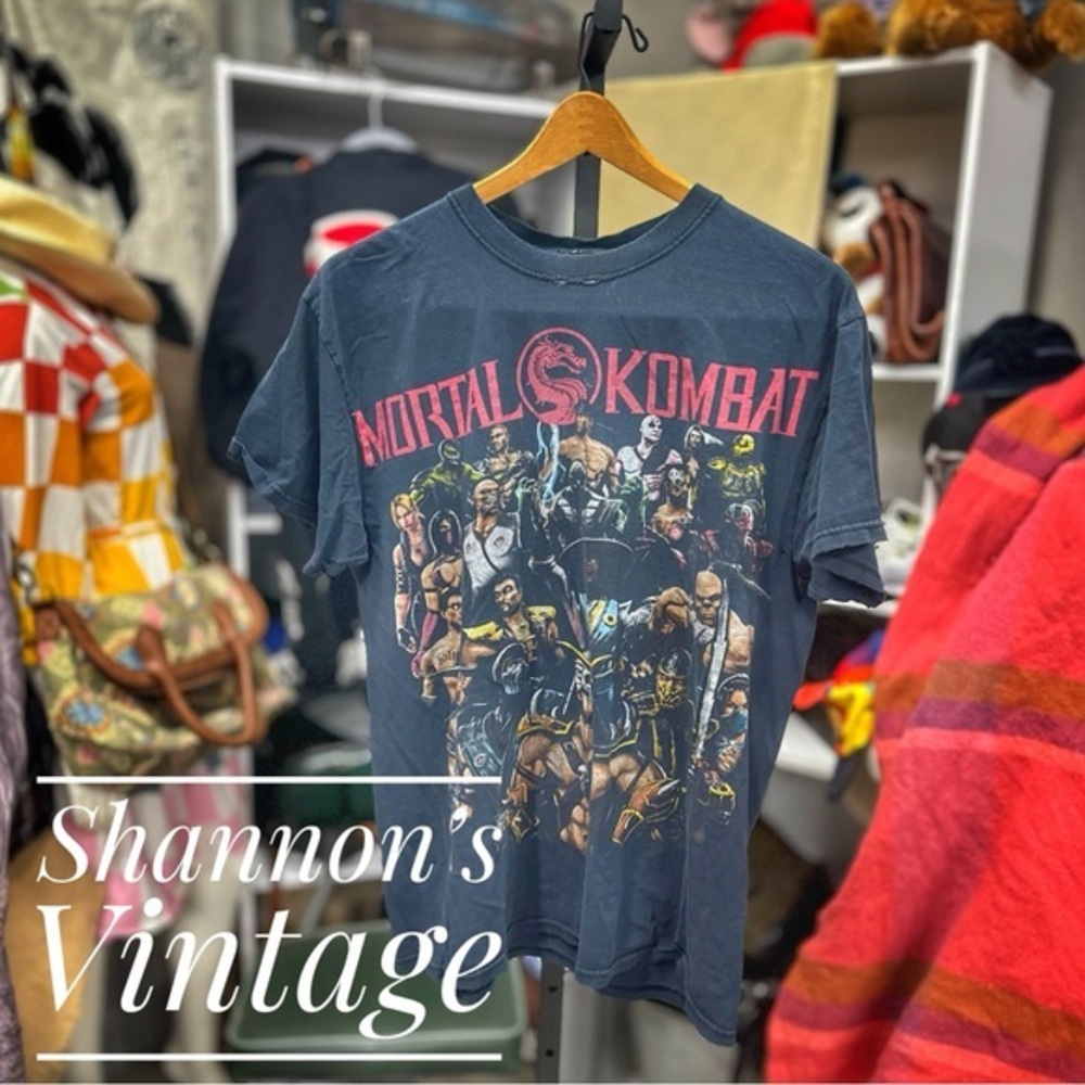 Mortal Kombat VNTG Y2K Characters Sz Large Naturally Grunged Tee A30